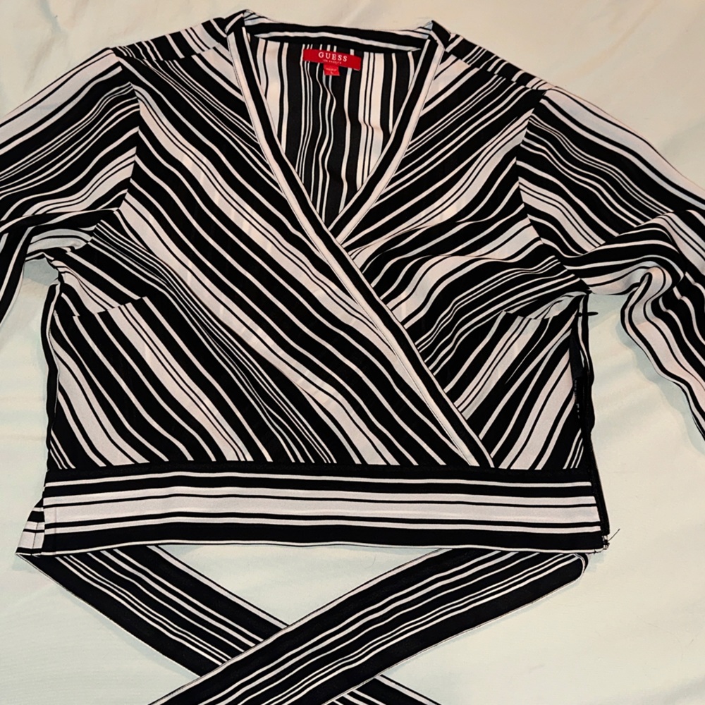 Guess cropped tie up